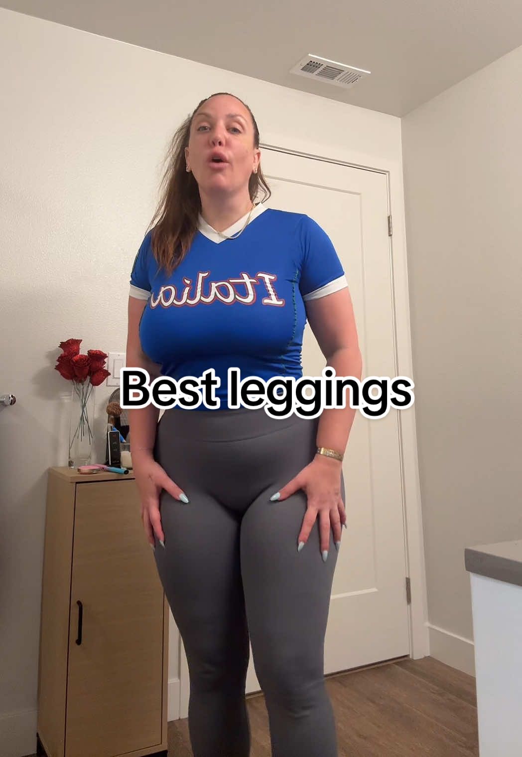 These @O QQ leggings are my absolute favorite. They are so soft and comfortable, they have the tummy control that hugs me and all the right places..  #oqq #oqqfashion #leggings #tummycontrol #workoutfit 