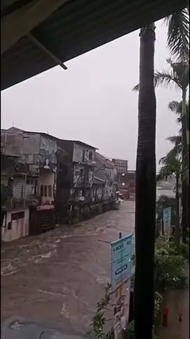 Tumben banget kyak gini lagii🥺🥀🥀 #fyp #fypシ #banjir2025 #denpasarbali #banjirbandang 