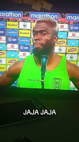 Mojan a Enner Valencia JAJA  #ennervalencia #kendrypaez #ecuadorvsargentina #moisescaicedo #fef 