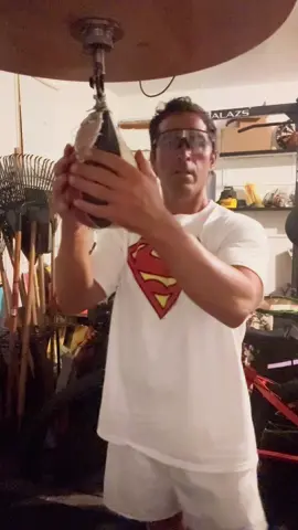 Some #superman #speedbag action holla at ya boy #boxing #boxinglife #miketyson 
