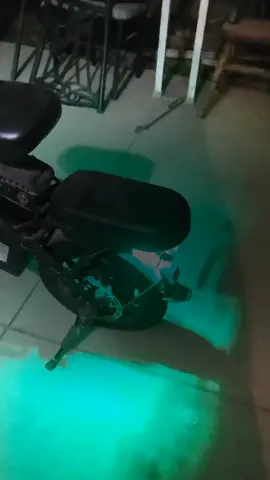 #CapCut  go check out this  #ebike  its amazing gose 20 folds has headlights an back  break light to easy set up #buythis #fyp #viral 