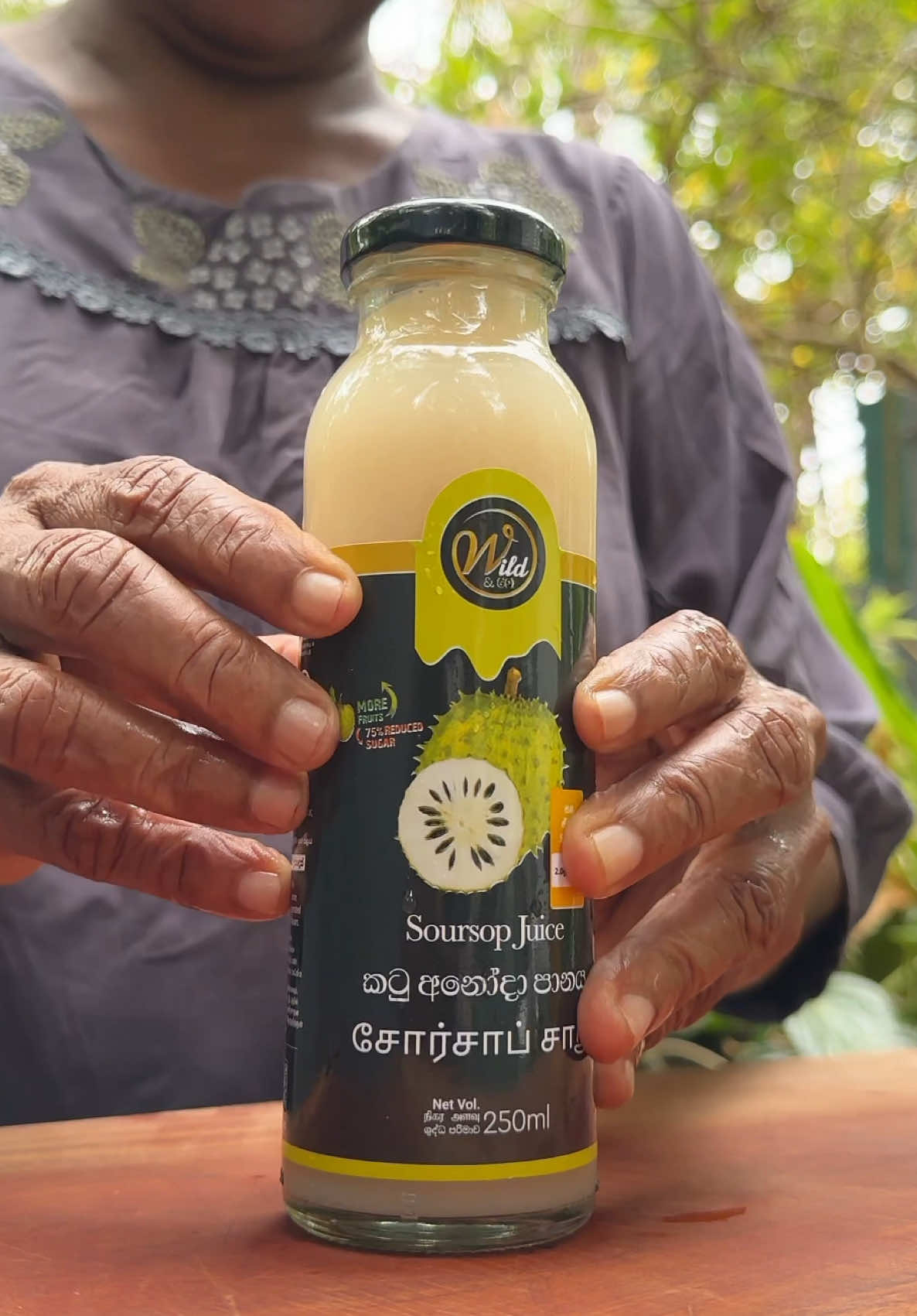 Celebrating 5k subscribers with @Wild Cookbook ‘s all the new @Wild&Co fruit juice bottles 🥳🎉 #5ksubs #wildcookbook #wildandco 