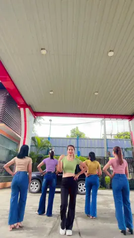 #shakira #loca #ရှဒေါင်zayyarminဆီဆိုင် #myitkyina #dancechallenge 
