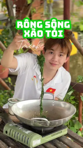 Rong sông này ăn cũng ngon lắm mấy bà #Triển_Bé #xuhuong #rongduoichon 