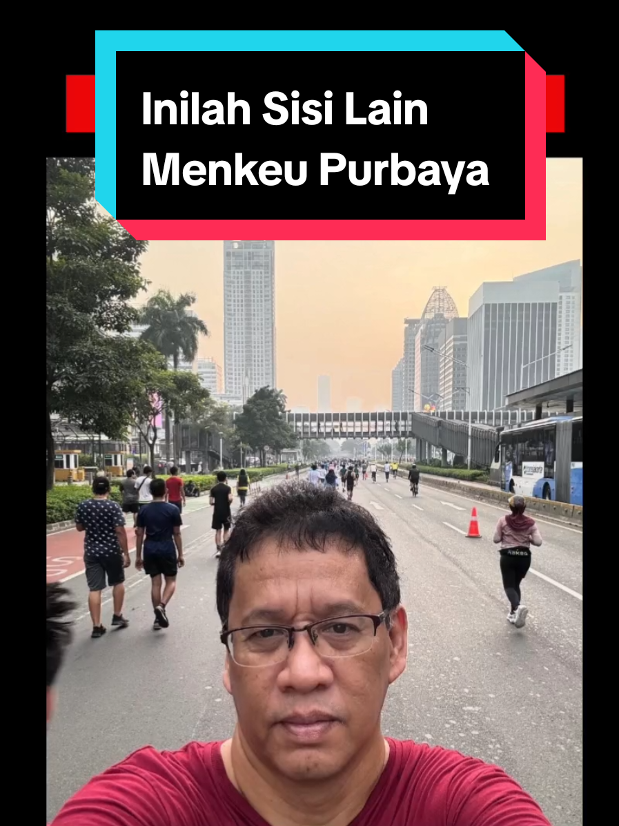 Menkeu Purbaya Yudhi Sadewa punya kebiasaan PAMER JEMPOL di Medsos-nya, guys! #beritatiktok #trendingtiktok #fypシ゚ 