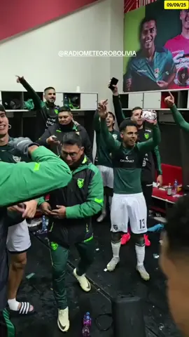 FIFA felicita a Bolivia tras clasificar al repechaje rumbo al Mundial Con el mensaje “¡Esto sigue, Bolivia!”, la página oficial de la Copa del Mundo celebró el histórico avance de La Verde, que disputará la repesca en marzo de 2026 en México #BoliviaVsBrasil #Bolivia #SeleccionBoliviana #Eliminatorias #Conmebol 