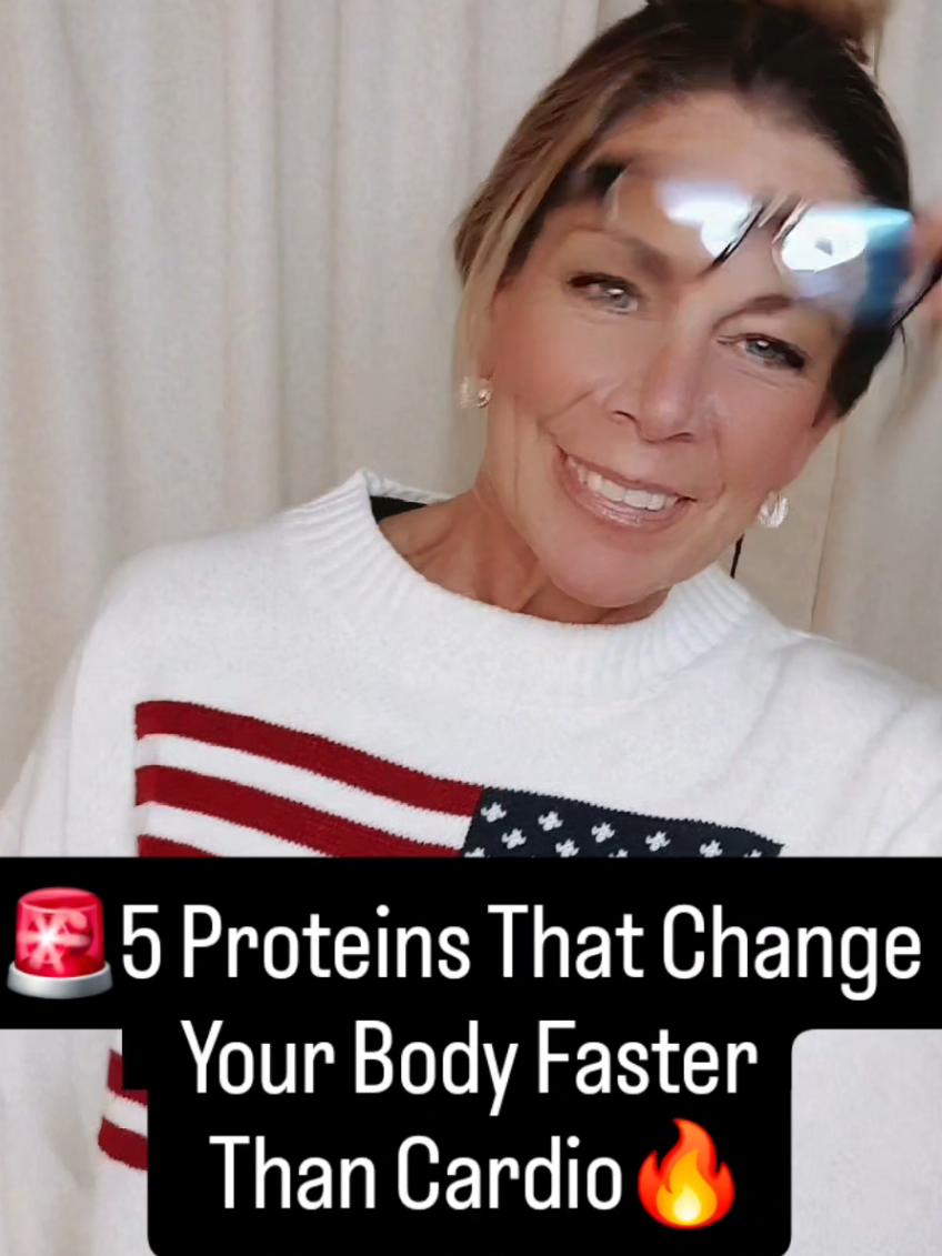 🚨 The Protein Truth 🚨 Most women think protein is just “chicken and shakes.” Wrong. Not all protein is created equal. Some are loaded with fillers, fats, and junk that stall your results. Others? They’re the game-changers that help you: ✔️ Build muscle (aka the metabolism booster you’ve been missing) ✔️ Stay full without overeating ✔️ Burn fat more efficiently Here are the Top 5 proteins that actually change your body composition: 🥚 Eggs → complete amino acid profile + nutrients your metabolism loves 🍗 Chicken breast → leanest, easiest fat-loss staple 🥛 Greek yogurt → protein + probiotics = satiety + gut health 🐟 Fish (salmon & white fish) → omega-3s, recovery, lean fuel 💪 Whey isolate → the simplest way to hit your daily protein goal 👉 If you’re struggling with results, start here. And no, cardio won’t outwork these. Save this list. Share it with your workout buddy. Your body will thank you.
