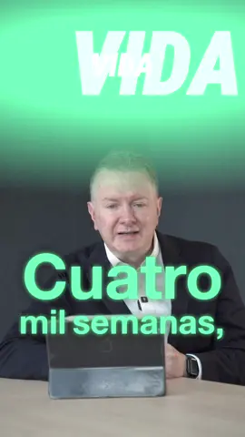 La vida, en promedio, dura 4,000 semanas. ⏳ Cada semana que pasa es una oportunidad que no regresa. La pregunta es: ¿estamos invirtiendo nuestro tiempo en lo verdaderamente importante o lo dejamos escapar en lo urgente y lo trivial? Porque al final, no se trata de vivir más, sino de vivir con sentido. 🌿 #4000Semanas #VidaConSentido #Prioridades #Tiempo #JoséAntonioLozanoDiez 