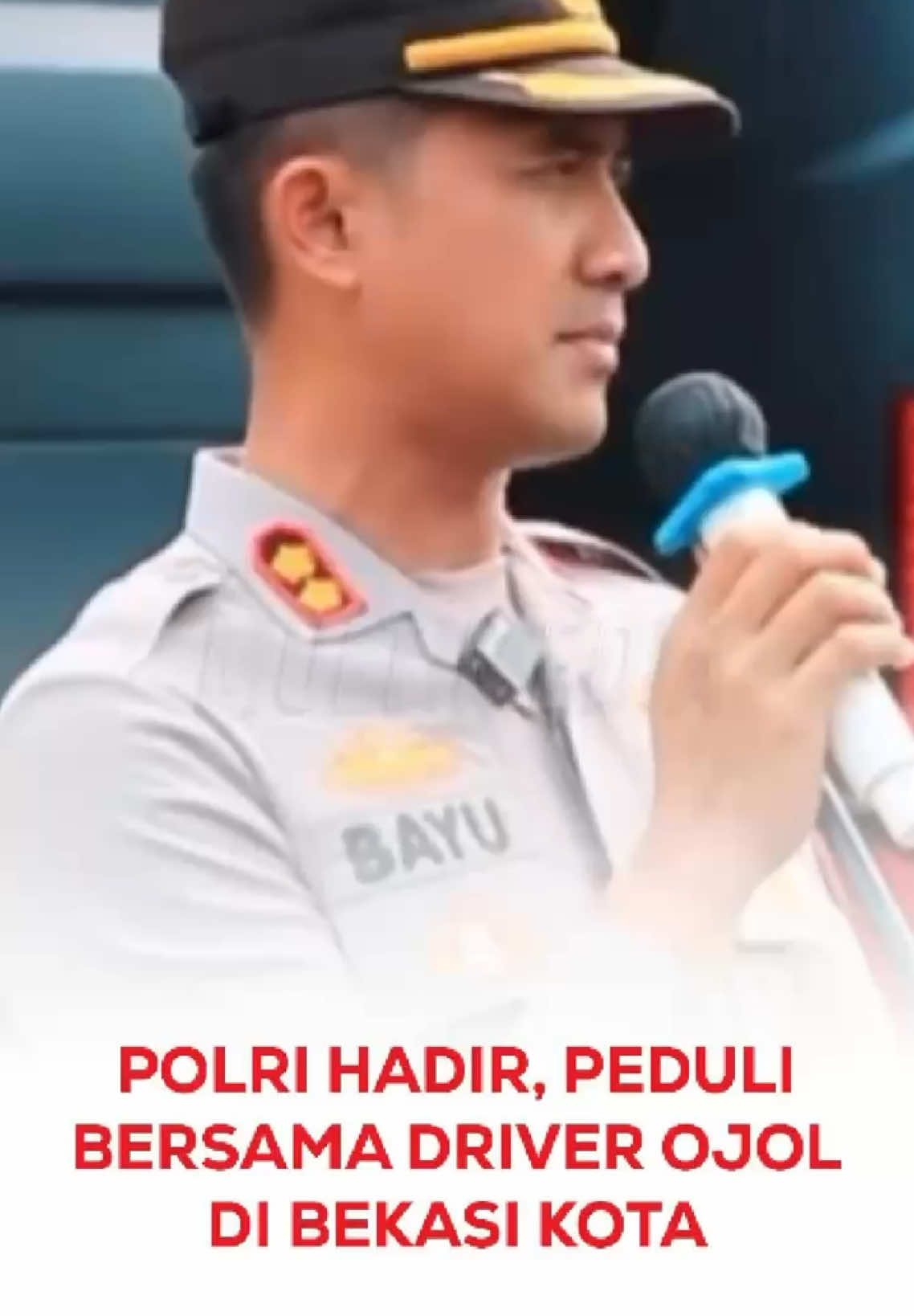Polri melalui Polres Metro Bekasi Kota melaksanakan kegiatan pembagian sembako untuk driver ojol sebagai wujud kepedulian dan kebersamaan. Momen ini tidak hanya menghadirkan senyum, tetapi juga mempererat sinergi antara Polri dan masyarakat demi terciptanya situasi yang aman, nyaman, dan penuh persaudaraan.