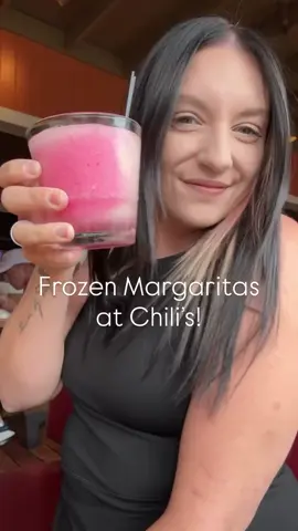 A Chili’s lunch without a triple dipper and frozen marg is like a catch-up without the piping hot tea ☕🔥@Chili’s Grill & Bar #chilispartner #chilisorder