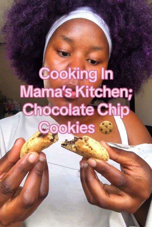 Cooking in Mama’s Kitchen; Chocolate Chip Cookies 🍪… I wanna quit 😧 the cookie I bit is THE ONLY good Cookie because it had most of the Chocolate(Sweet Milk Chocolate). I.WANT.TO.QUIT. #cookingtiktok #cooking #cookies #humor 