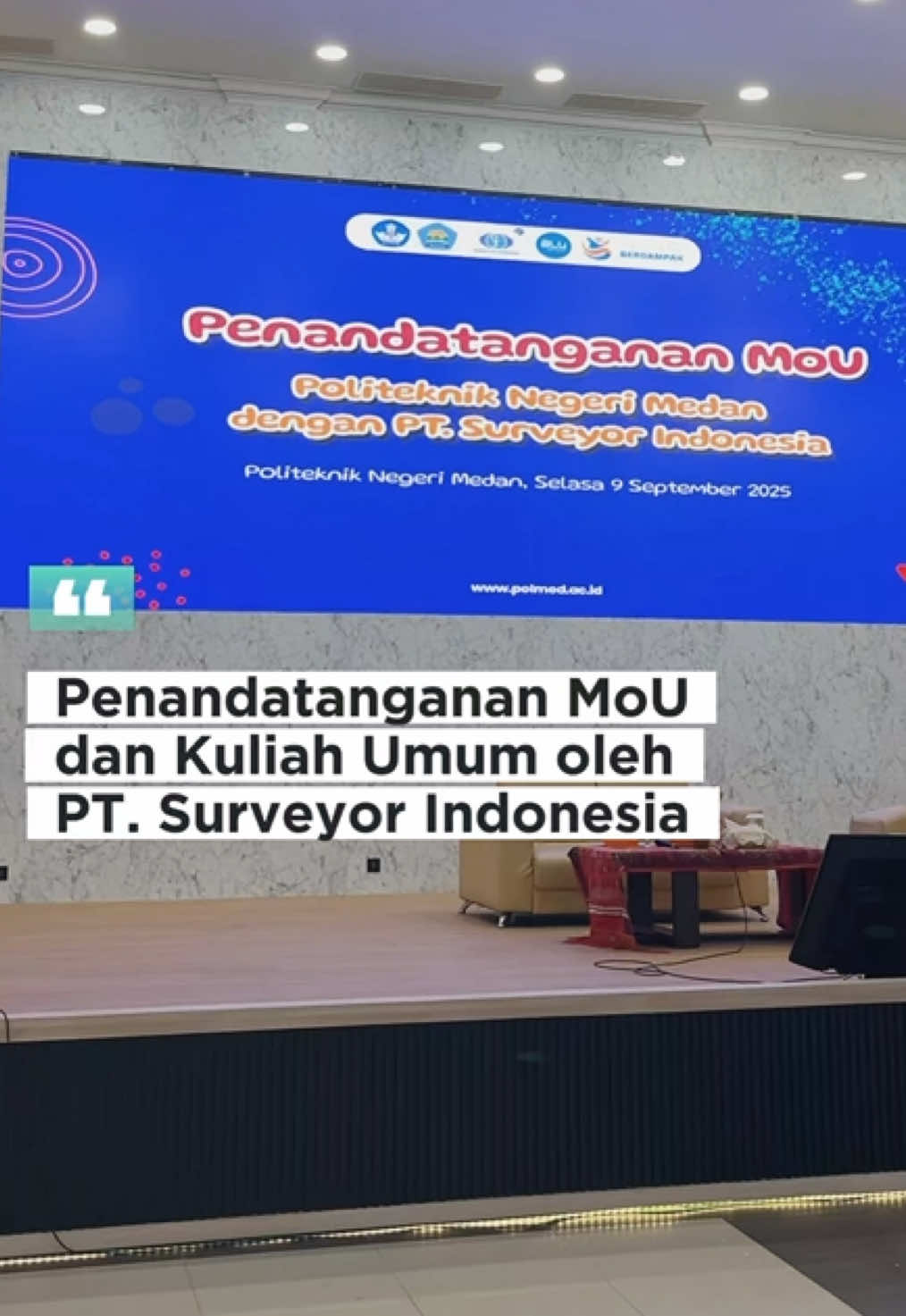 Hai, #sobatpolmed! Kuliah Umum sekaligus MoU bersama PT Surveyor Indonesia sukses terlaksana di Politeknik Negeri Medan! Dengan tema “Guardian of Assurance: Inspiring the Next Generation of Sustainable Leaders”, kegiatan ini menghadirkan Sandry Pasambuna (Direktur Utama PT Surveyor Indonesia) sebagai narasumber, serta dibuka langsung oleh Dr. Ir. Idham Kamil, S.T., M.T., Direktur Politeknik Negeri Medan. Selain kuliah umum, momen penting ini juga ditandai dengan penandatanganan MoU antara Politeknik Negeri Medan dan PT Surveyor Indonesia sebagai langkah strategis memperkuat kolaborasi dalam riset, pengembangan, serta peningkatan kompetensi mahasiswa vokasi. Polmed terus berkomitmen membuka ruang kolaborasi dengan dunia industri demi mencetak lulusan vokasi yang unggul, adaptif, dan siap bersaing di tingkat global! #sobatpolmed #polmed #diktisaintekberdampak #surveyorindonesia