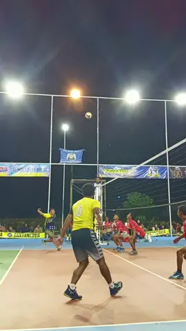 wayahe mijet no Komentator e @gondes_gondrong_ndeso // Kaluwan muda #bolohcup  #karangtaruna  #kaluwan  #turnamenvoli  #erwe07  #pemuda  #purwodadi  #fyp  #groboganhits✨  #fyppppppppppppppppppppppp  #fypシ゚ 
