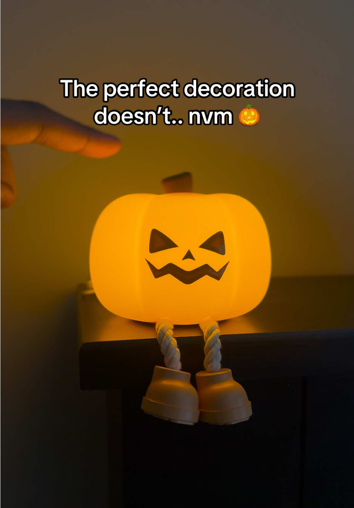 3 brightness settings 🔅🔆🎃