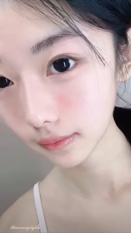 看仔细看看🎀🎀🎀🍓 🦀螃蟹小姐🦀