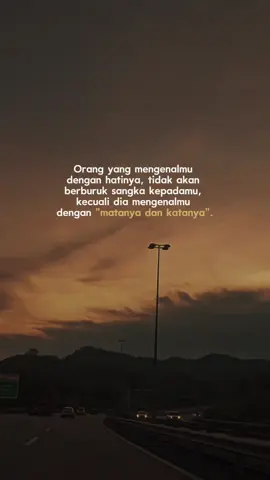 Lestari | Mahligai dari air mata #sayang  #cinta  #CapCut 