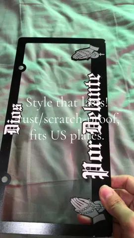 Park & stand out! The  frame: scratch-resistant, fits US plates, 2-min fix. First 50 get free microfiber cloth 🅿️​​#licenseplateholder#licenseplateframe#CarTikTok#tiktokmademebuyit#VehicleUpgrade