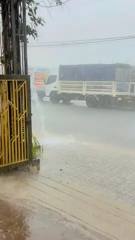 #tiktoklive #livehighlights  Mưa lớn trưa ngày 10 tháng chín tại Đà Lạt