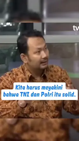 kita harus yakin dan meyakini bahwa tni dan polri solid dalam menjaga keamanan dan ketertiban bangsa dan negara.narasi framing yang di kembangkan seolah olah ada gerakan tni untuk mengepung brimob adalah hoax yang bertujuan memecah belah..kita masyarakat harus hati2 dan waspada dan tidak mudah terprovokasi...#bersatubangsakuindonesia #merahputihkokoh #indonesiadamai #jagaindonesia #jangantermakanhoax 