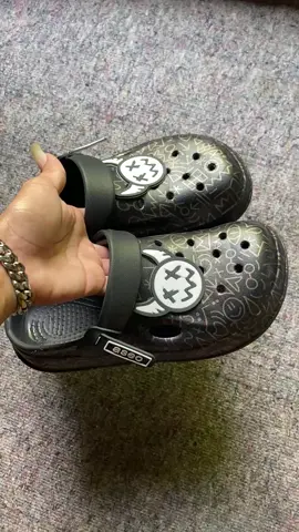 rekomendasi sandal pria wanita buat santai jangan lupa di cek keranjang kuning 🤩🫵