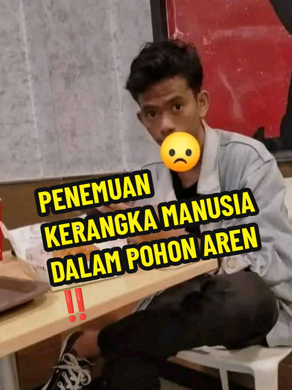 Penemuan kerangka manusia dalam pohon aren tumbang Ternyata kerangka manusia yg di temukan di dalam pohon Aren itu laki-laki usia sekitar 23 tahun. Bernama Muhamad Yuda prawira 2 tahun di kabar kan pergi dari rumah,Ternyata di ketemukan sudah menjadi tulang belulang di kebun tak jauh dari belakang rumah nya sendiri  Masih dalam proses penyelidikan yang berwenang. #serdang #fyp #viral #viralvideo #tiktoknews 