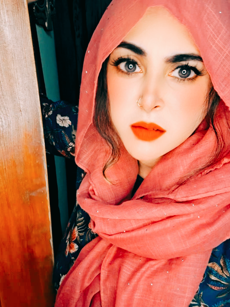 main bohat paryshan han yr#fypシ゚ #trending #foryoupage #unfreezemyacount #fypシ゚ 