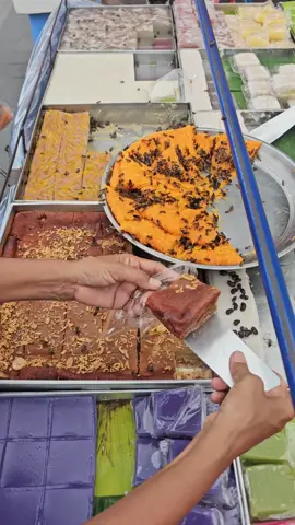 ขนมหวานข้างวัดหลวงพ่อโสธร #ขนมหวาน #ขนมหม้อแกง #ร้านเด็ดแปดริ้ว #คลีเอเตอรtiktok #ร้านขนมหวานข้างวัดหลวงพ่อโสธร 