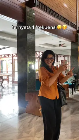 when ketemu tamu yg se frekuensi🤭😌🤏🏻😘  #fyp #akarlampung #hotellampung #hotelbandarlampung 
