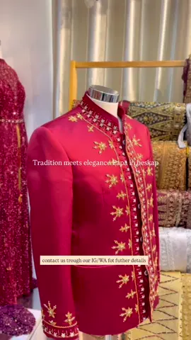 Beskap Dor Dad bride🤍  Contact us for fitting Offline🩶 #foryoupage#ryaweddinggallery#sewakebayalampung#sewabajupengantinbandarlampung#muabandarlampung 