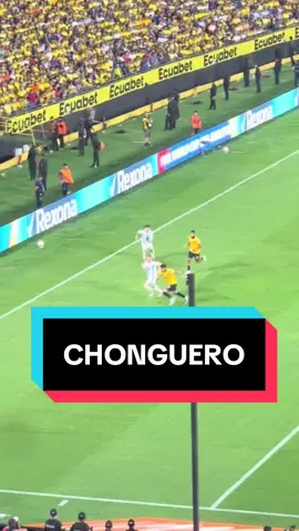 😱¡Y la hinchada no perdonó! #kendrypaez #Ecuador 