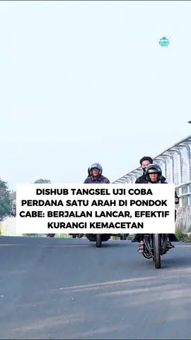 Dishub Tangsel Uji Coba Perdana Satu Arah di Pondok Cabe: Berjalan Lancar, Efektif Kurangi Kemacetan PAMULANG - Dinas Perhubungan (Dishub) Kota Tangerang Selatan (Tangsel) mulai menerapkan sistem satu arah (SSA) di wilayah Pondok Cabe, Pamulang, Rabu (10/09/2025). Uji rekayasa SSA itu diberlakukan di Jalan Kemiri Raya dan Jalan Kunir Segmen Simpang Universitas Terbuka - Simpang Kunir - Simpang Gaplek mulai pukul 06.00 sampai dengan 09.00 WIB dan pukul 15.00 sampai dengan 19.00 WIB.  Dishub Tangsel juga akan terapkan SSA di Jalan Kayu Manis Raya Segmen Simpang Kayu Manis - Simpang Kayu Manis 1 yang berlaku selama 24 jam.  Uji coba SSA di Pondok Cabe itu dilakukan Dishub Kota Tangsel, bersama Kementerian Perhubungan, Dinas Perhubungan Provinsi Banten, Balai Pelaksana Jalan Nasional, Satlantas Polres Tangerang Selatan, stakeholder kewilayahan kecamatan dan kelurahan, Universitas Terbuka dan pihak terkait. Kepala Bidang Lalu Lintas Dishub Kota Tangsel Martha Lena mengatakan, penerapan SSA itu dilakukan untuk mengurai kemacetan yang terjadi di wilayah Pondok Cabe.  