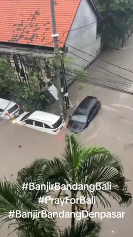 #banjirbandangbali  #banjirbandangdenpasar  #prayforbali 