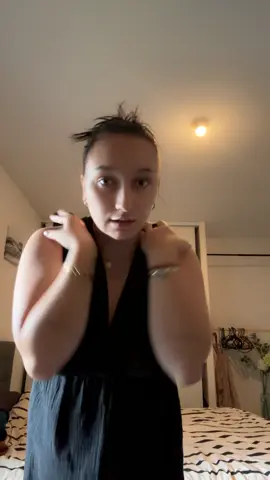 Allez-y c’est devenu un indispensable 🤦🏻‍♀️ #pourtoi #fleuretcompagnie #viral_video #summervibes 