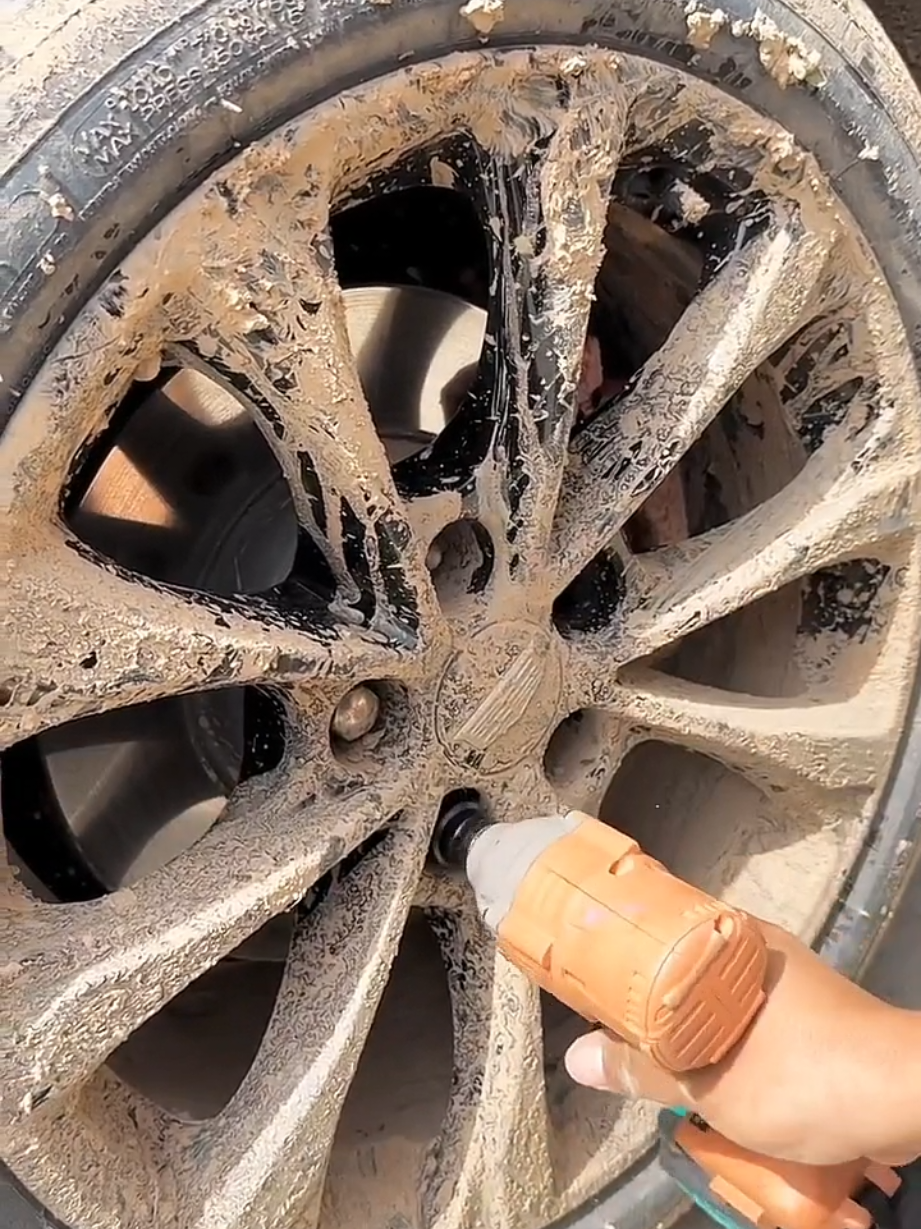 #CapCut Car washing #fyp #auto #viral #carwash 