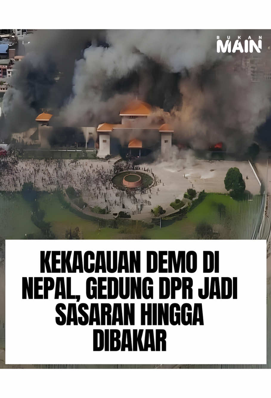 Pada 8–9 September 2025, protes Gen Z di Nepal meletus usai larangan media sosial dan isu korupsi. Bentrokan menewaskan 19 orang, massa membakar gedung parlemen, dan akhirnya Perdana Menteri K.P. Sharma Oli mengundurkan diri. Pemerintah lalu mencabut larangan, memberi pengobatan gratis, serta membentuk tim investigasi. #bukanmain