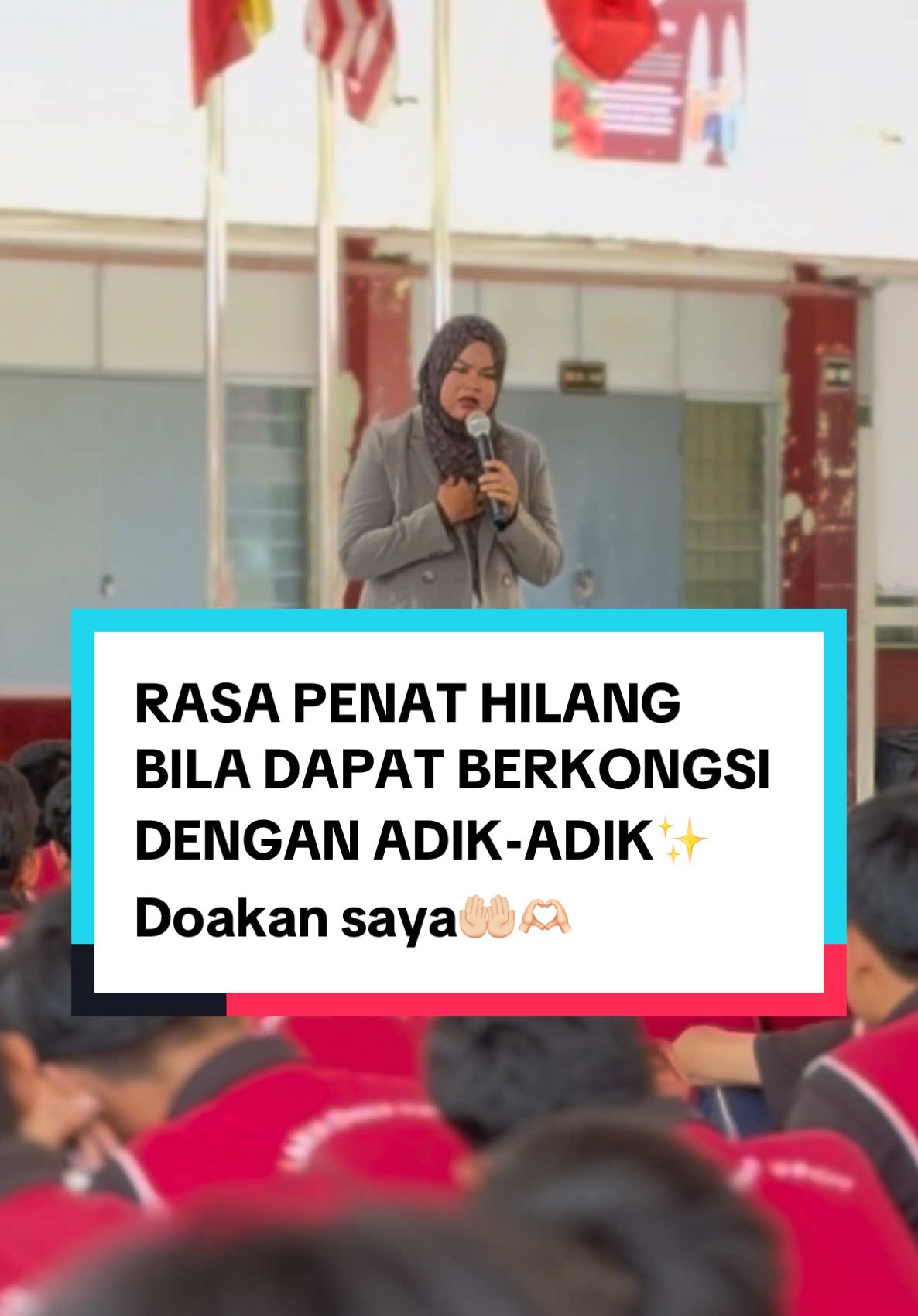 Kadang-kadang jadual ceramah penuh sebulan. Penat tu ada, kdg2 diuji dengan kesihatan merosot, demam, batuk dan suara serak tu pasti🥺 Tapi yg buat ceo motivasi kuat sentiasa tak lain x bukan sebab ummah. 💞 Demi Ummah sentiasa #fyp #fypageシ #motivasi #motivator #penceramah 