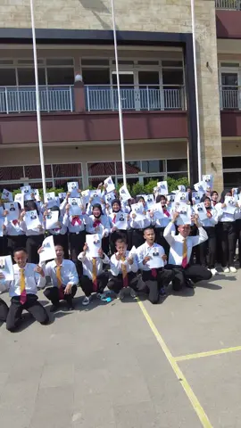 Sebanyak 70 siswa/i Nakayoshi resmi menandatangani kontrak kerja dengan perusahaan di Jepang. Semoga seluruh proses selanjutnya berjalan lancar hingga hari keberangkatan tiba.  (29 Agustus 2025) #magangjepang #SSW #tokuteiginou #nakayoshigakuin #nakayoshi