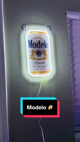 🍺 Convierte cualquier pared en puro ambiente con este Letrero LED de Modelo Especial. Perfecto para noches de juego, fiestas o simplemente relajarte con estilo. ✨ ¡Dale a tu casa el toque de bar en segundos! 🔥 ⸻ #ModeloEspecial #LuzNeon #AmbienteDeFiesta #EstiloBar #DecoracionHogar