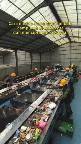 Pengolahan sampah perkotaan yang efisien menghasilkan kekayaan#wastemanagement #garbagesortingmachine #indonesia #wastetotreasure #PLN #WTE #RDF #TPS #fyp #foryou #foryoupage #fyppppppppppppppppppppppp 