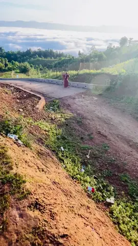 যেখানে শহরের কোলাহল শেষ, সেখান থেকেই পাহাড়ের নীরবতার গল্প শুরু! বান্দরবান | বাংলাদেশ 🇧🇩 #naturelovers #foryoupageofficiall #Bandarban #hillview #Alikadam #
