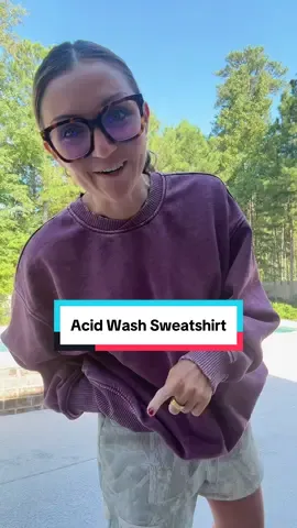 Oversized acid wash pullover, talk about cozy! Order your true size! #sweatshirtsesaon #pullover #outfitinspo #cozyvibes #fallfashion @Madison and Mallory 