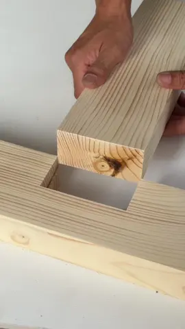 This way of using a dowel to secure wood will surprise you. #woodworking #DIY 