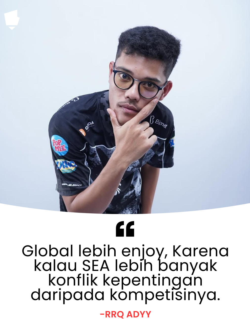 RRQ Kazu kembali jadi sorotan setelah gagal mengamankan tiket langsung menuju Grand Finals di ajang Free Fire World Series (FFWS) SEA 2025 Fall Week 4. Meski sempat meraih juara di FFWS SEA 2025 Pre-Season Battle Royale (BR), performa mereka di fase Knockout Stage belum cukup untuk menempatkan tim di posisi pertama klasemen matchday yang otomatis memberi akses ke final. Dalam wawancara bersama GGWP, Selasa (9/9/2025), pelatih RRQ Kazu, ADY, menegaskan bahwa baik turnamen tingkat SEA maupun global sama-sama menyulitkan. “Dua-duanya susah sih, karena kita belum juara dua-duanya,” ujarnya sambil tertawa. Menurut ADY, atmosfer turnamen global justru terasa lebih menyenangkan, sementara kompetisi di level SEA cenderung dipenuhi konflik kepentingan di luar permainan. Situasi ini menjadi pengingat bagi RRQ Kazu bahwa konsistensi dan strategi matang masih menjadi kunci untuk mengulang kesuksesan di panggung internasional. Mereka masih punya kesempatan untuk bangkit pada FFWS SEA 2025 Fall Week 5 yang akan digelar 13–14 September mendatang.