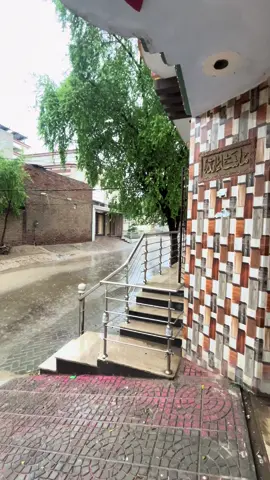Dadu has been facing heavy rainfalls for two days. #trending #rain #weather #dadu #floods 