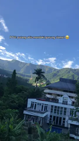 alasan naik gunung slamet via guci karena view di bawahnya bagus juga 🥹 #pendakiindonesia #pendakigunung #foryoupage #masukberanda 