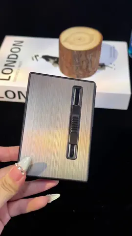 ✨ Just a lighter? Think again… 🔥 USB rechargeable & windproof! ✨ ¿Un encendedor normal? ¡Piensa otra vez! 🔥 Recargable por USB y a prueba de viento. #lighter #encendedor #coollighters #gadgets #coolgadgets #uniquegadgets #regalos #giftideas #mensgifts #giftforhim #usbcharge #recargableusb #windprooflighter #outdoorgear #equipocamping #everydaycarry #edcgear #viralproducts #tiktokmademebuyit #tiktokmecompró