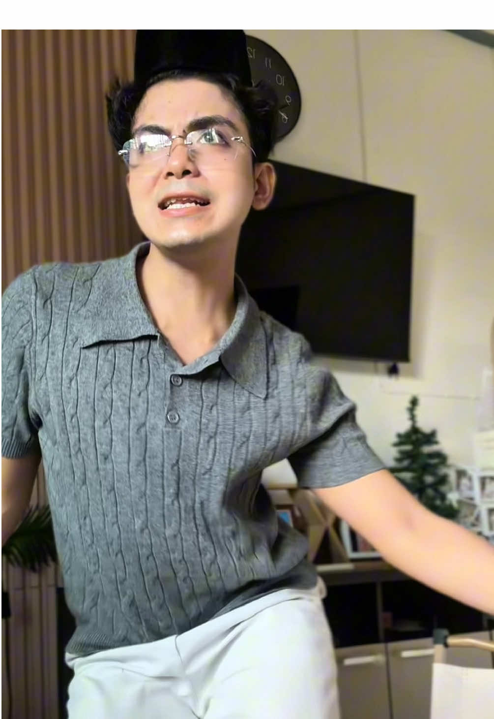 วันนี้ครูนันมาสอนออนไลน์ 🤣 (ขออนุญาตทั้งสามคนด้วยนะครับ) #ภาษามลายู #ครูนันนน 