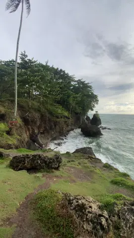 Surga di krui 🌊  #bukitselalau #pantaikrui #krui #alam #keindahanalam 