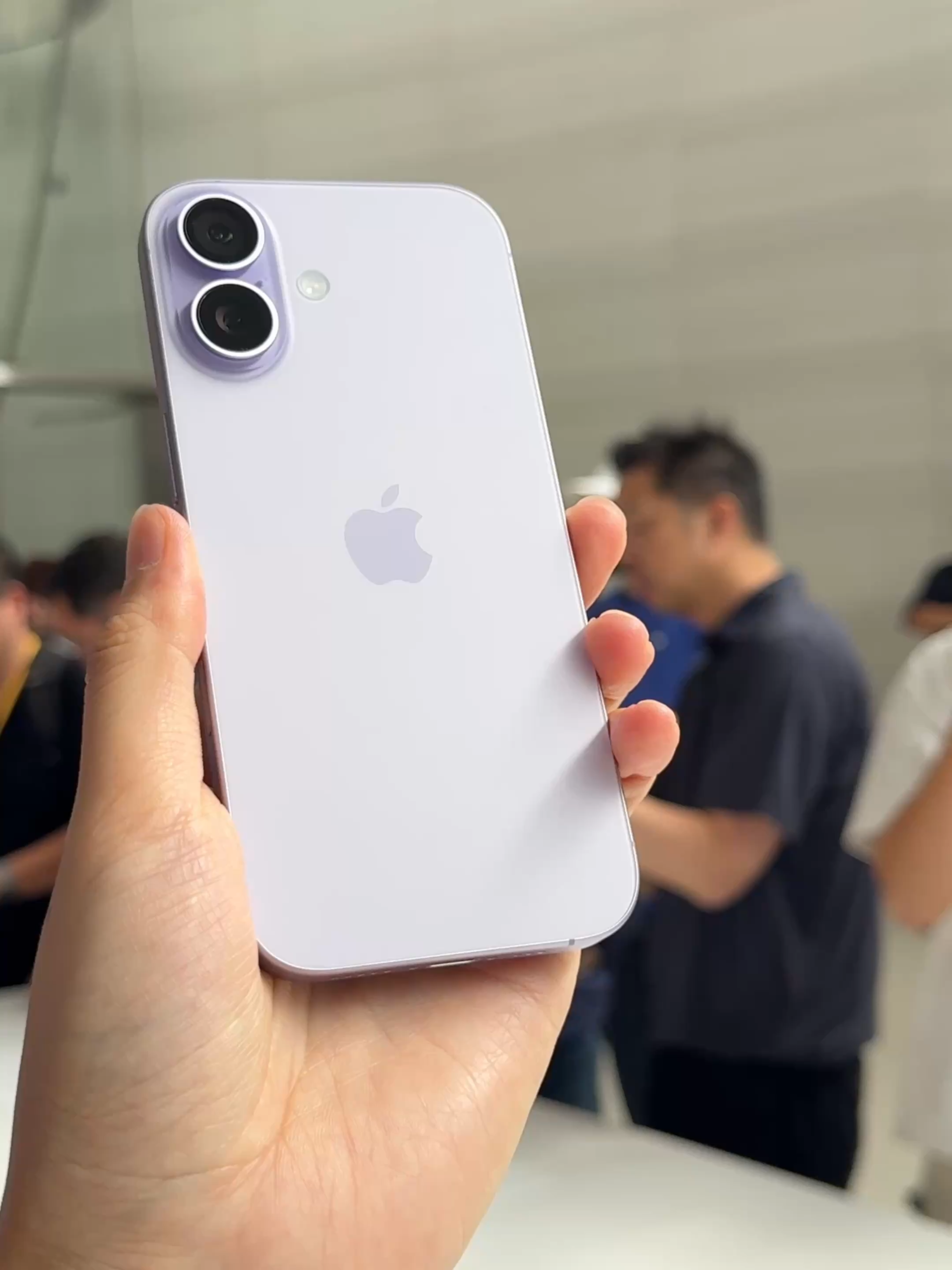 Tất cả màu sắc của dòng iphone 17 thường (All Colors of iPhone 17 - Standard Model) #iphone #iphone17 #van2tech #newiphone #iphone17color