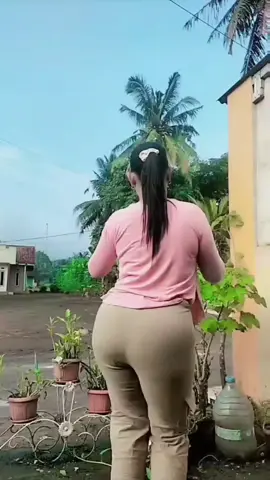 #creatorsearchinsights  #sekedarhiburansaja🙏🤦‍♀️😁  #sorotanpublik🔥  #jangkuanluastiktokpro  #tiktoktrendingvideo  fypppppppppppp 